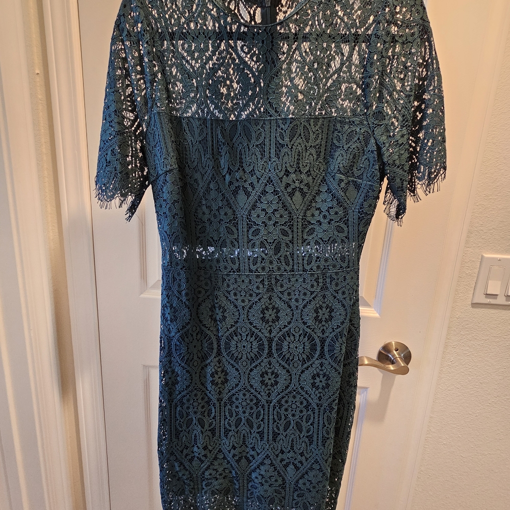 Elegant Lace Dress in Teal